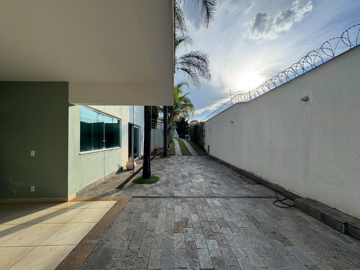 Casa, Bandeirantes (pampulha), 4 Quartos, 10 Vagas, 2 Suítes