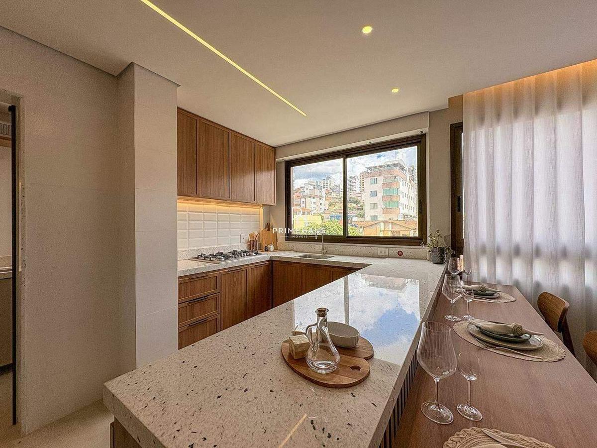 Apartamento, Barreiro, 3 Quartos, 2 Vagas, 1 Suíte