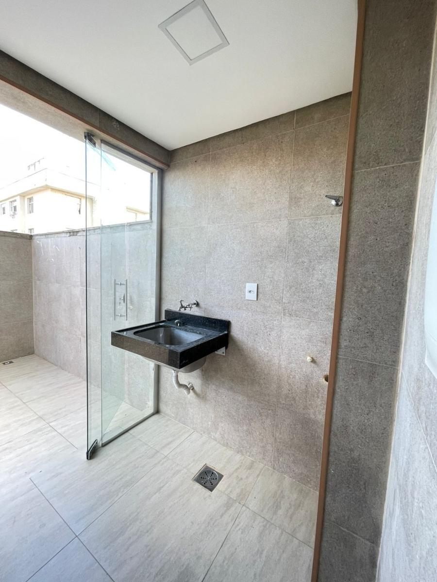 Apartamento, Sagrada Família, 3 Quartos, 2 Vagas, 1 Suíte
