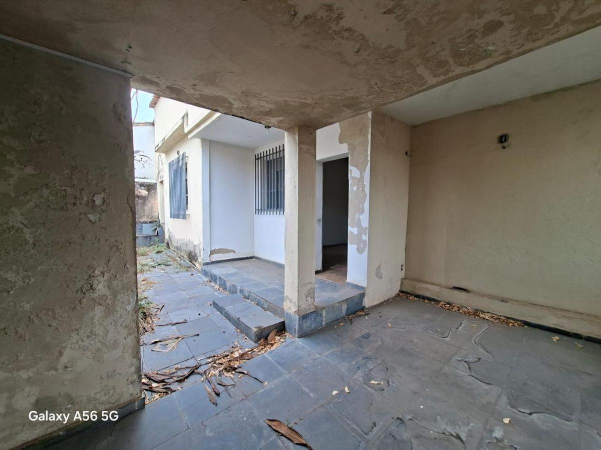 Casa, Esplanada, 4 Quartos, 2 Vagas, 1 Suíte