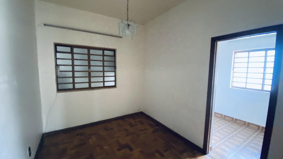 Casa, Santa Efigênia, 3 Quartos, 0 Vaga