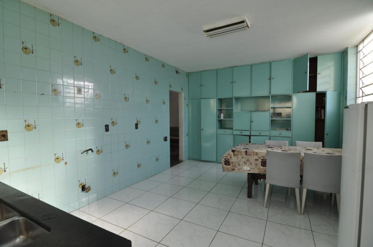 Casa, São José, 5 Quartos, 4 Vagas, 2 Suítes