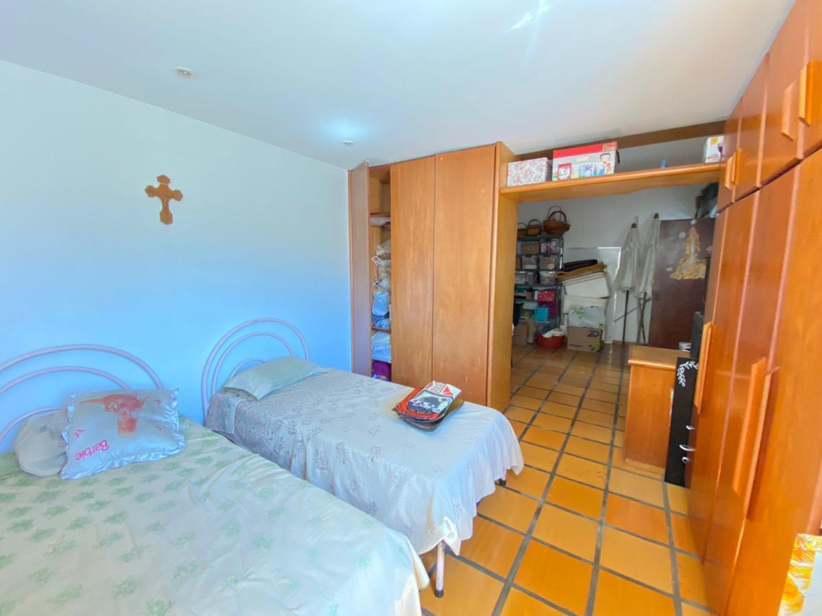 Casa, Colégio Batista, 4 Quartos, 4 Vagas, 1 Suíte