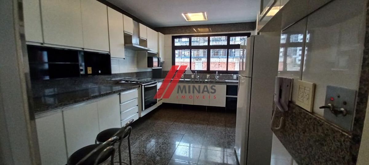 Apartamento, Funcionários, 4 Quartos, 4 Vagas, 2 Suítes