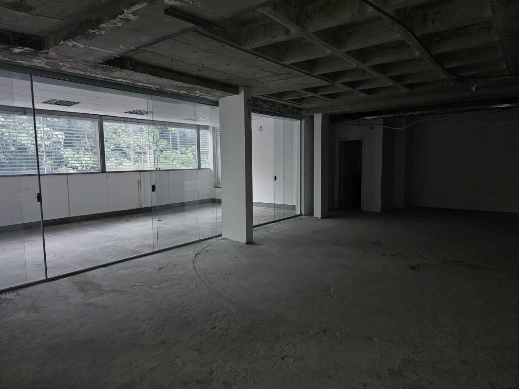 Andar, Savassi, 0 Quarto, 4 Vagas