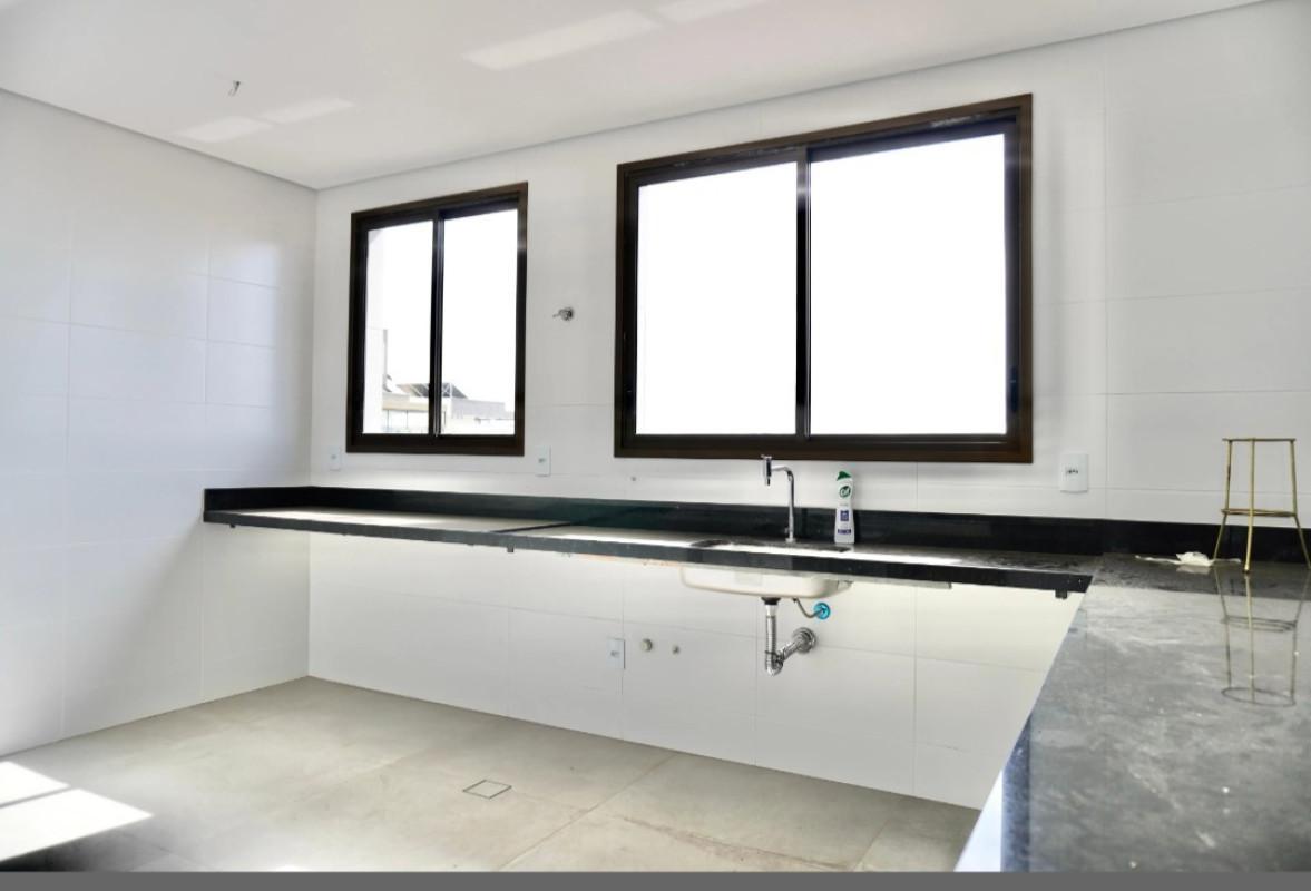 Cobertura, Prado, 3 Quartos, 4 Vagas, 1 Suíte
