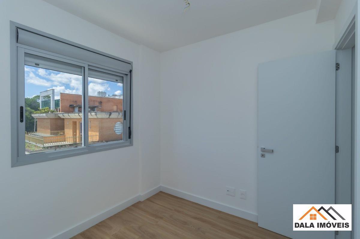 Apartamento, Sagrada Família, 3 Quartos, 2 Vagas, 1 Suíte