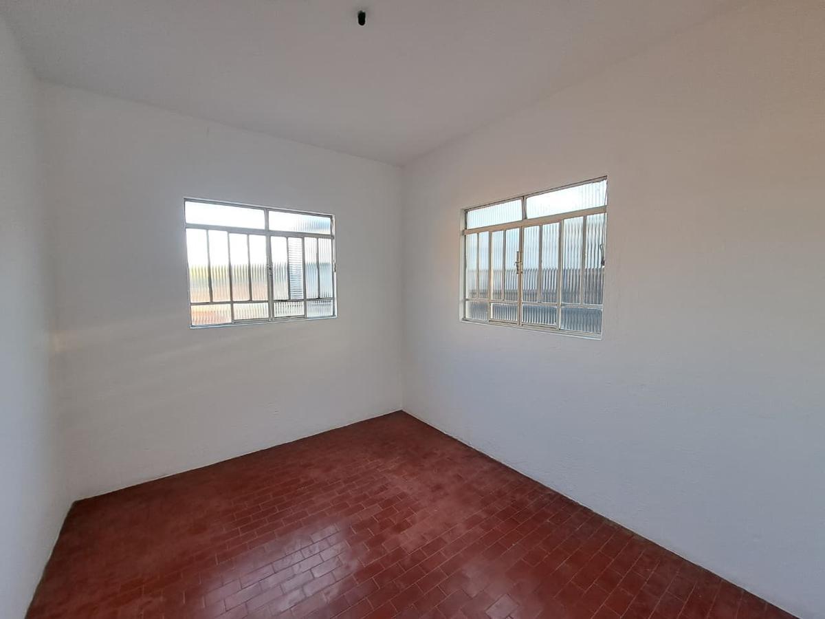 Casa, Centro, 2 Quartos, 0 Vaga