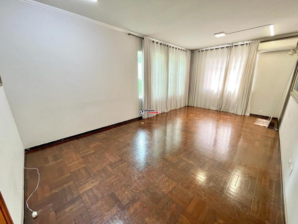 Casa, São Luiz (pampulha), 5 Quartos, 15 Vagas, 2 Suítes