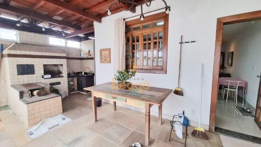 Casa, Castelo, 3 Quartos, 2 Vagas, 1 Suíte