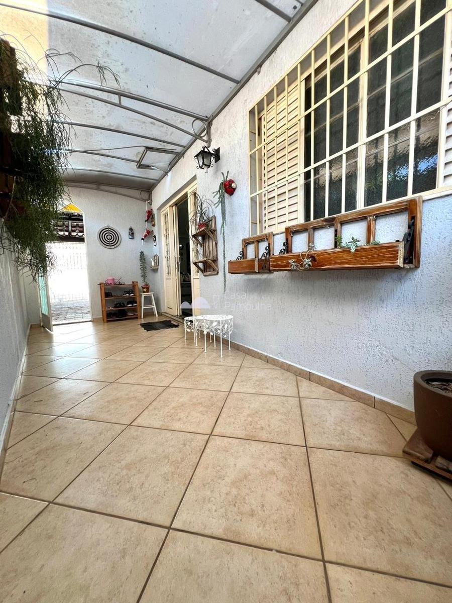 Casa, Planalto, 6 Quartos, 4 Vagas, 2 Suítes