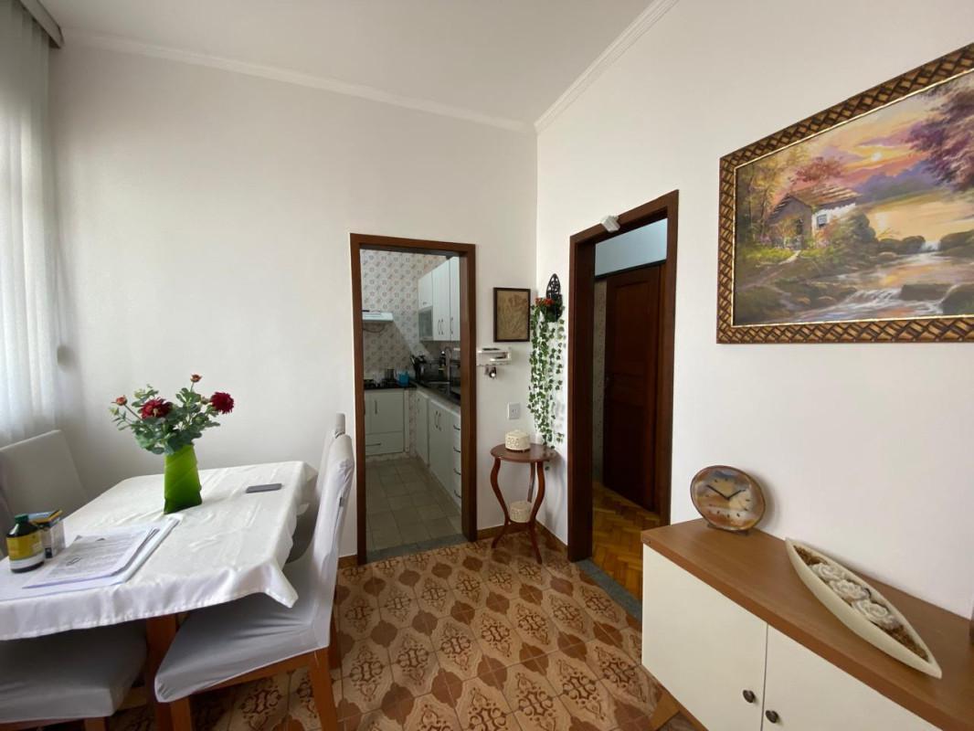 Casa, Sagrada Família, 4 Quartos, 2 Vagas