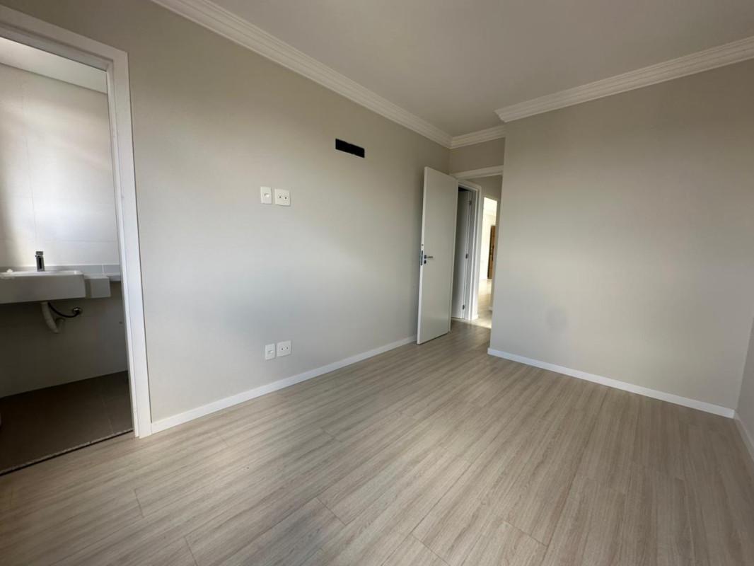 Apartamento, Sagrada Família, 3 Quartos, 2 Vagas, 1 Suíte
