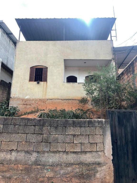 Casa, Mangabeiras, 2 Quartos, 0 Vaga