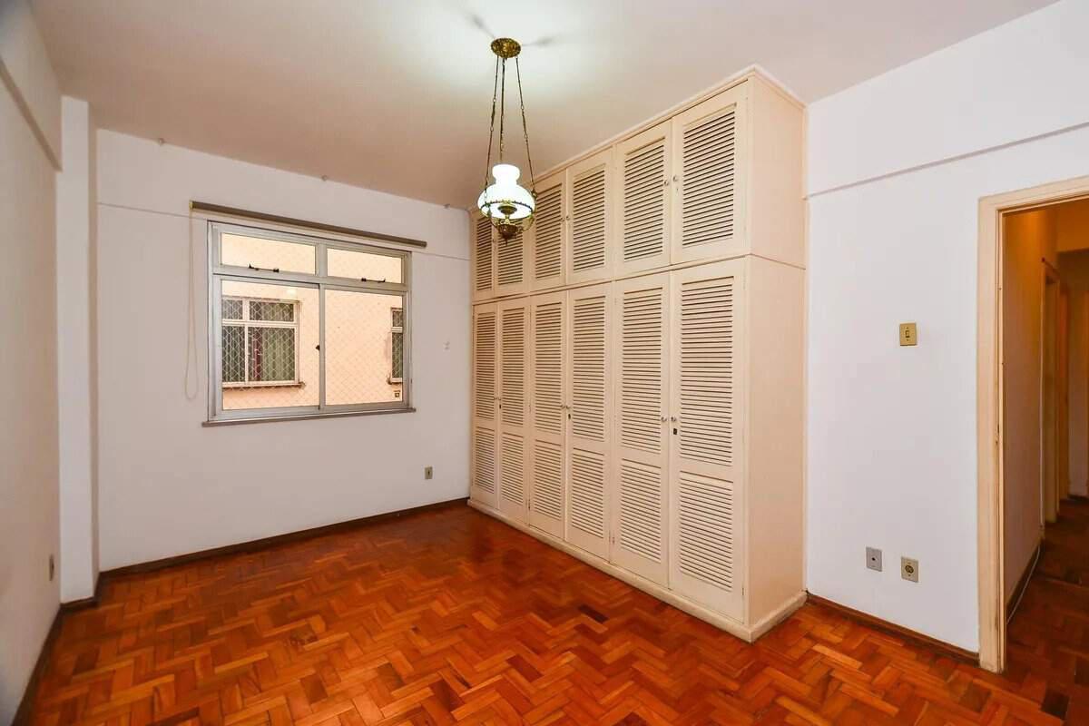 Apartamento, Centro, 2 Quartos, 0 Vaga