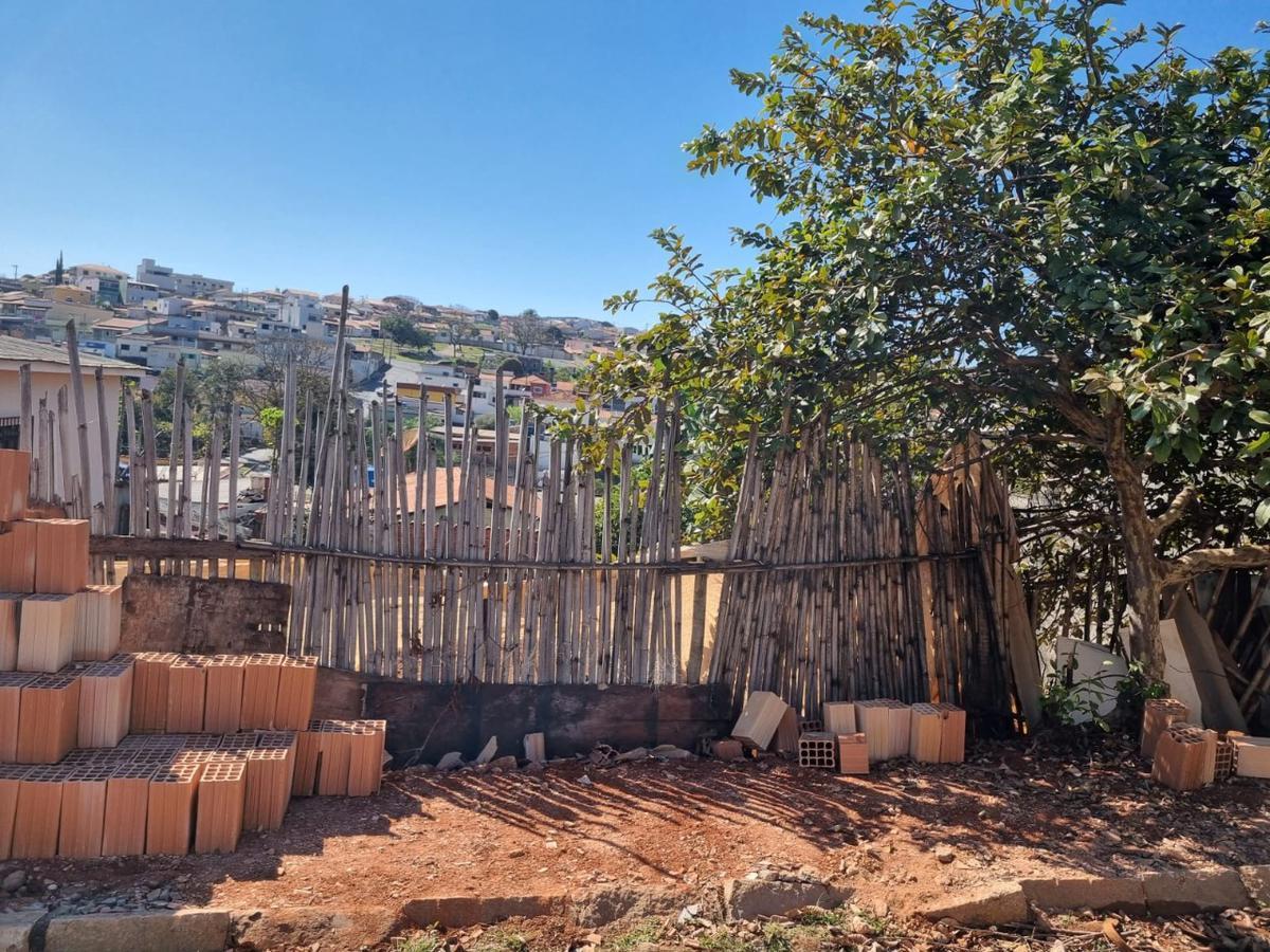 Lote, Centro, 0 Quarto, 0 Vaga