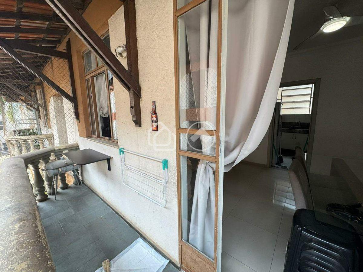 Apartamento, Estoril, 4 Quartos, 2 Vagas, 1 Suíte