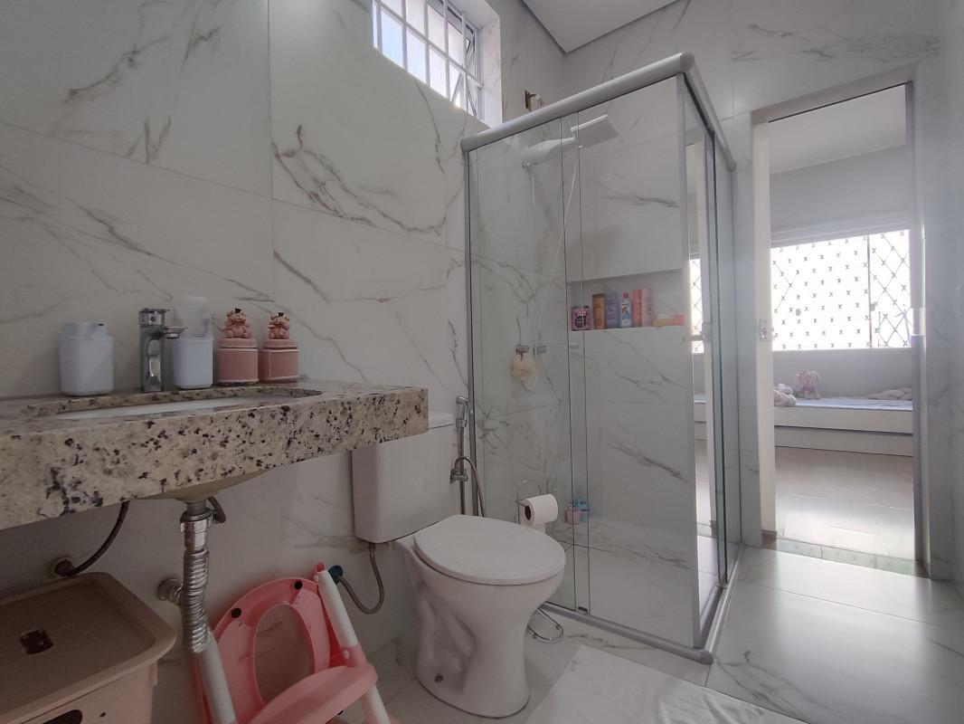 Casa, Nova Suíssa, 4 Quartos, 5 Vagas, 4 Suítes