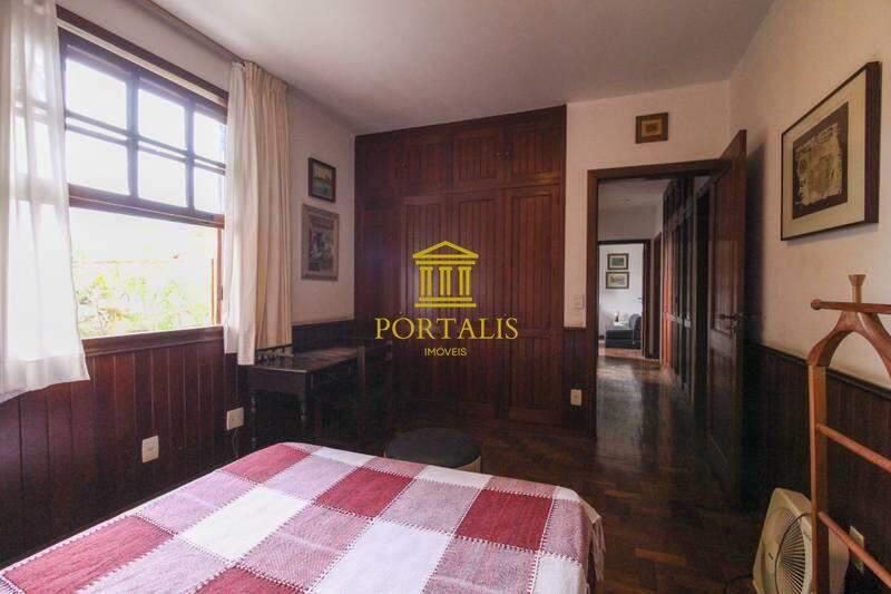 Casa, Serra, 4 Quartos, 5 Vagas, 1 Suíte