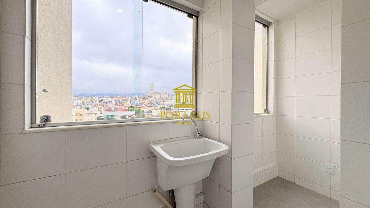 Apartamento, Sagrada Família, 3 Quartos, 2 Vagas, 1 Suíte