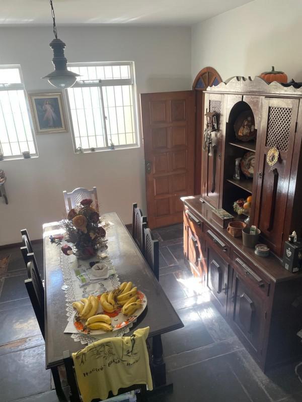 Casa, Caiçaras, 5 Quartos, 4 Vagas, 2 Suítes