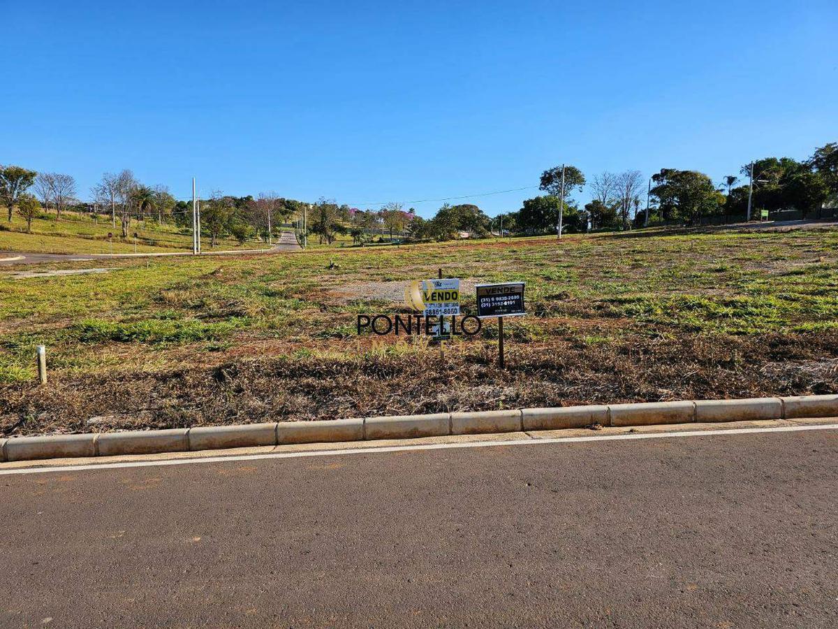 Lote, Centro, 0 Quarto, 0 Vaga