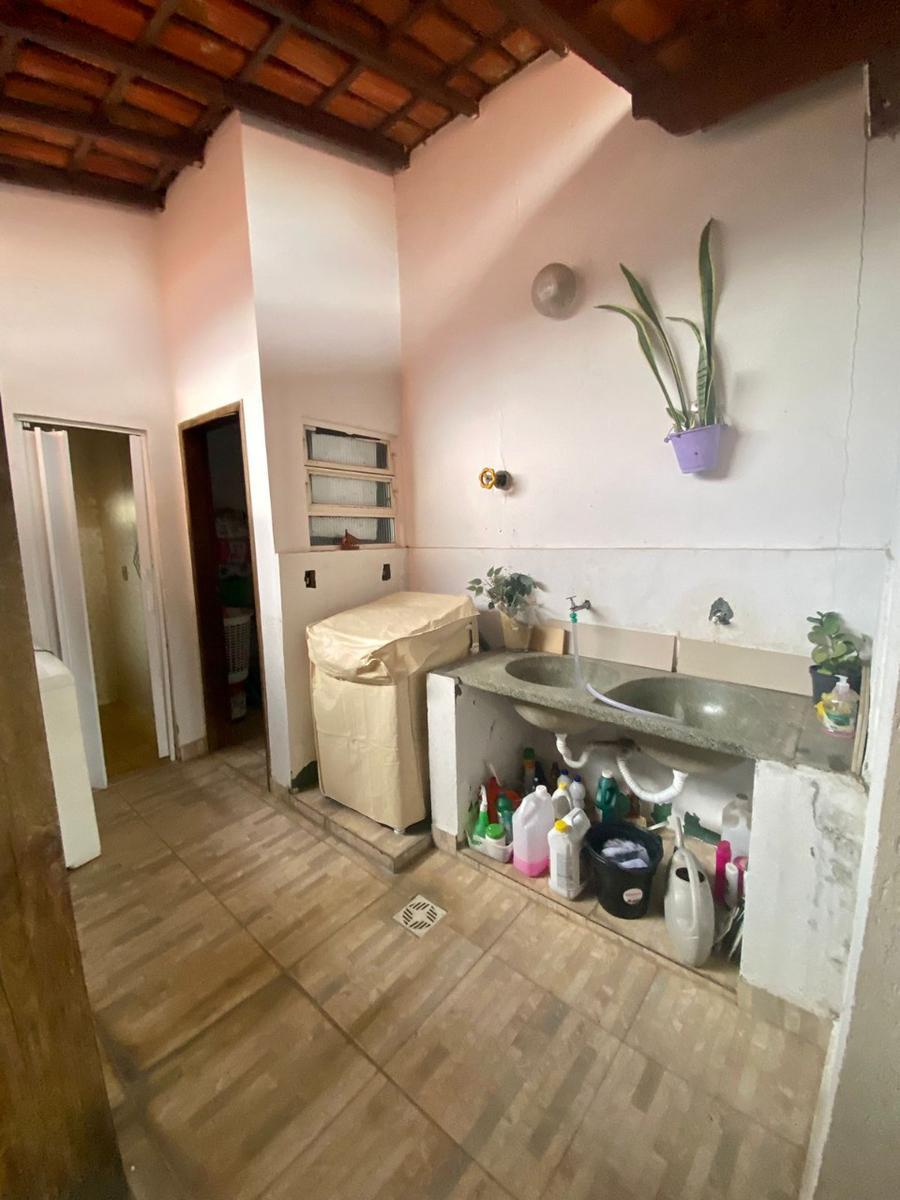Casa, Pampulha, 10 Quartos, 15 Vagas, 1 Suíte