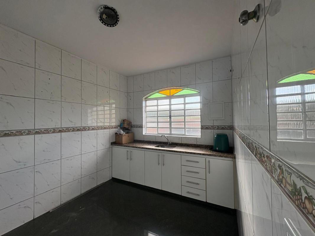 Casa, Jardim Riacho das Pedras, 3 Quartos, 10 Vagas, 1 Suíte