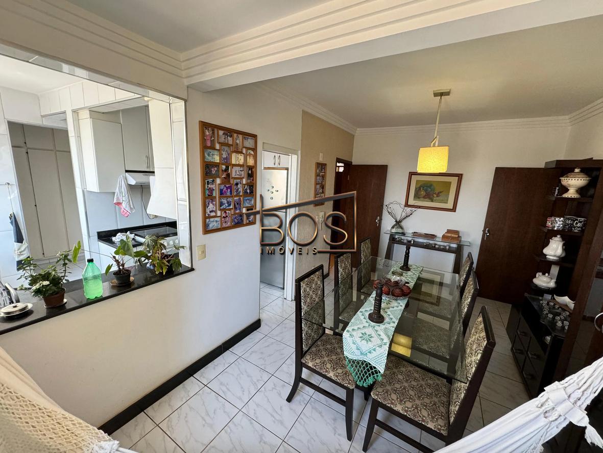 Apartamento, Sagrada Família, 3 Quartos, 2 Vagas, 1 Suíte