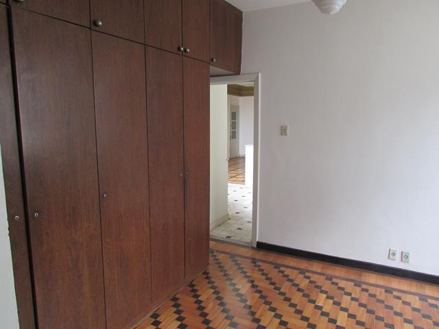 Apartamento, Centro, 5 Quartos, 0 Vaga, 1 Suíte