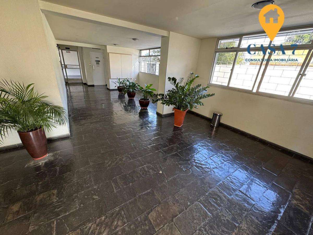 Apartamento, Sagrada Família, 2 Quartos, 1 Vaga