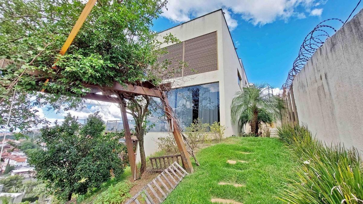 Casa, Comiteco, 4 Quartos, 3 Vagas, 4 Suítes