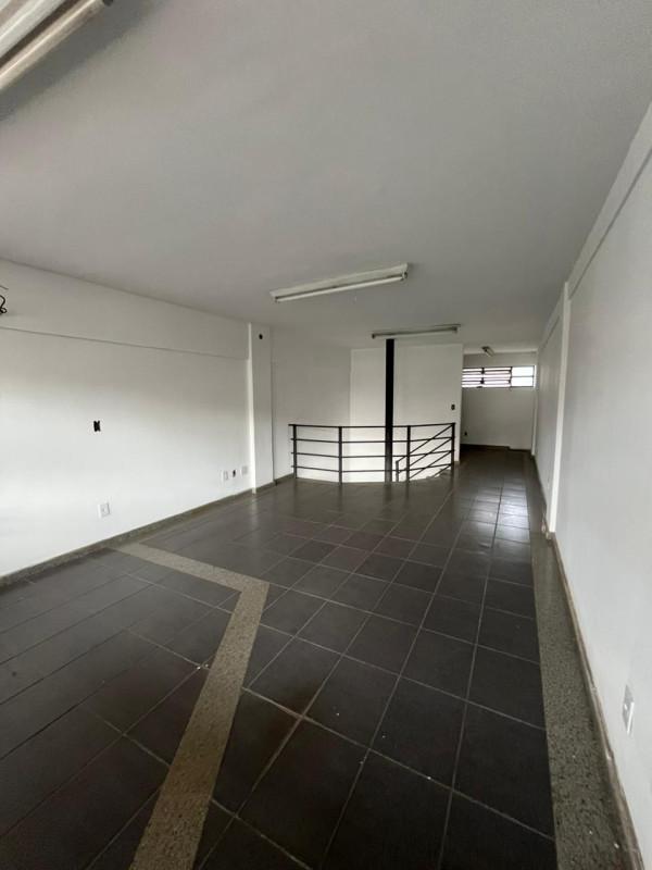 Andar, Sagrada Família, 0 Quarto, 0 Vaga