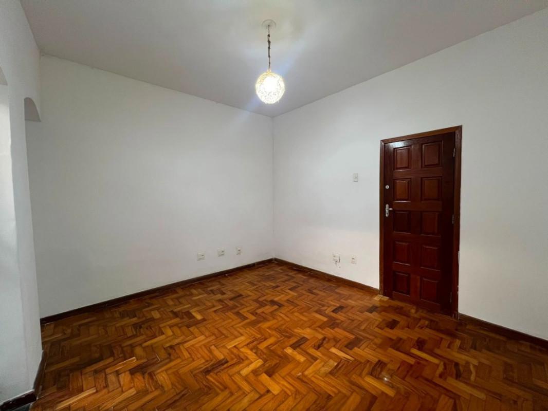 Apartamento, Sagrada Família, 2 Quartos, 1 Vaga