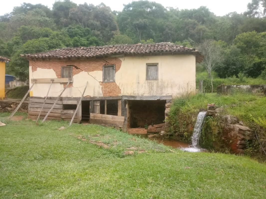 Fazenda, Zona Rural, 8 Quartos, 0 Vaga