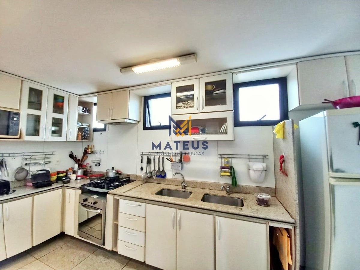 Casa, Caiçaras, 3 Quartos, 4 Vagas, 1 Suíte
