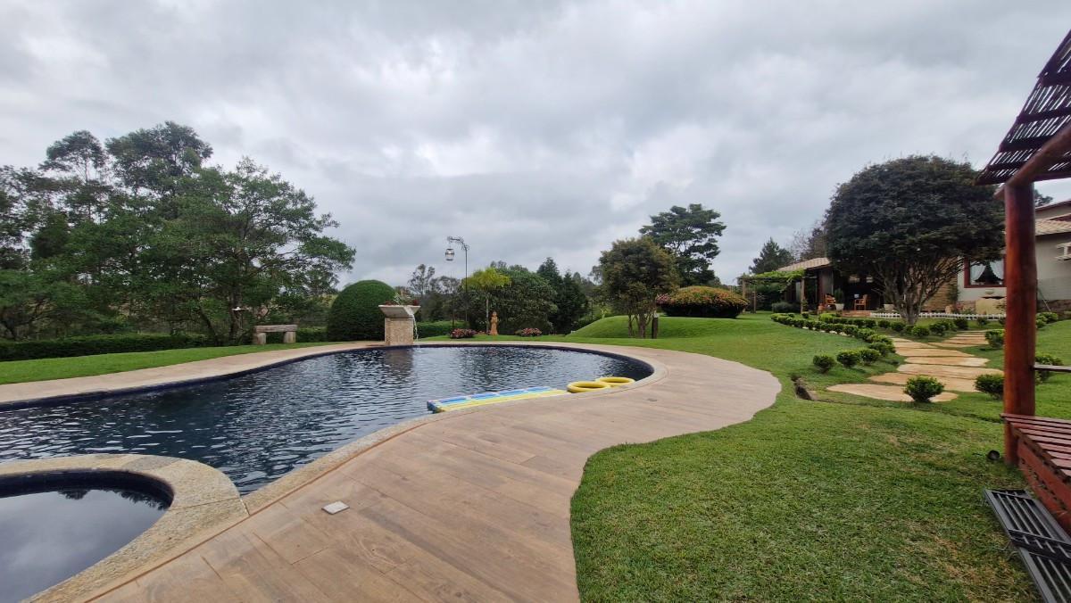 Casa, Estancia Estoril I, 4 Quartos, 10 Vagas, 2 Suítes