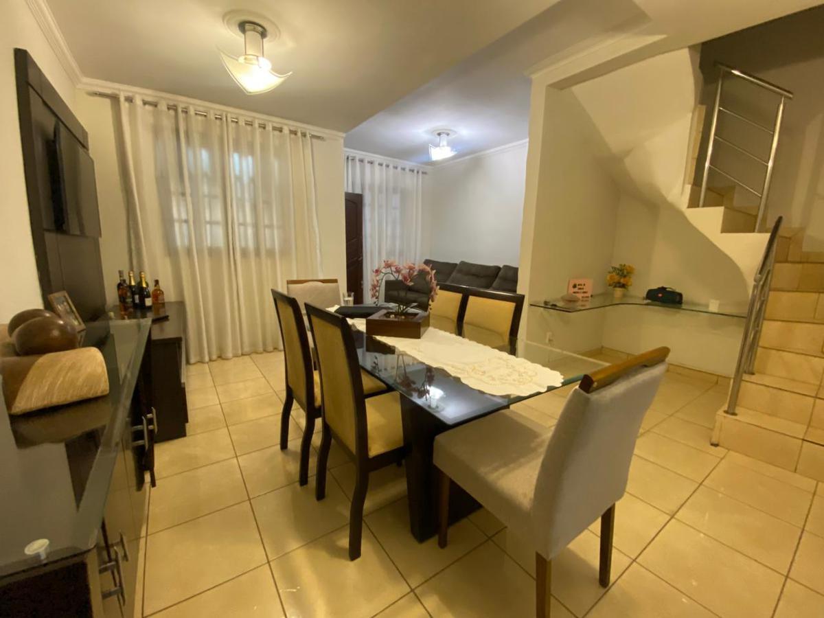 Casa, Santa Branca, 2 Quartos, 2 Vagas, 2 Suítes