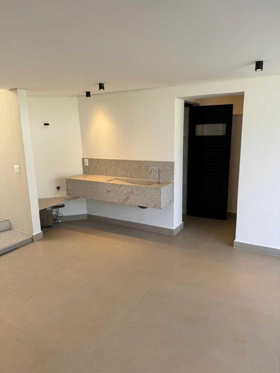 Casa, Bandeirantes (pampulha), 7 Quartos, 12 Vagas, 4 Suítes