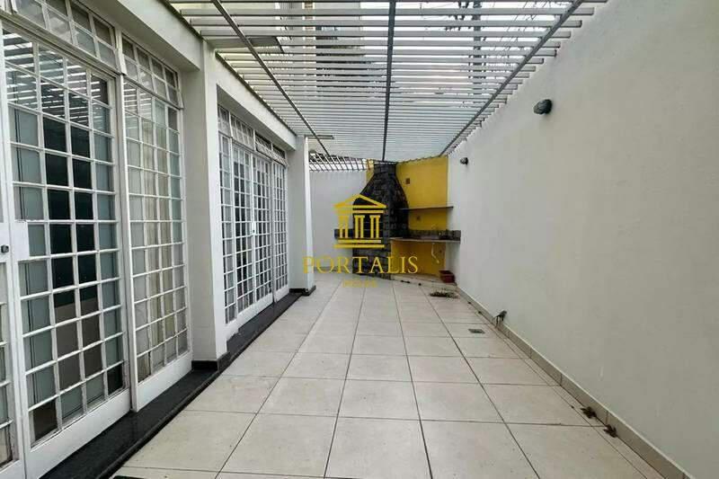 Casa, Serra, 4 Quartos, 4 Vagas, 1 Suíte