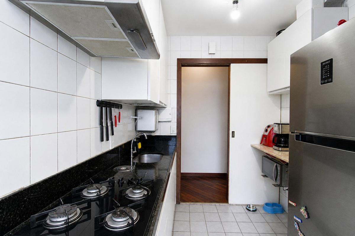 Apartamento, Coração de Jesus, 2 Quartos, 1 Vaga, 1 Suíte