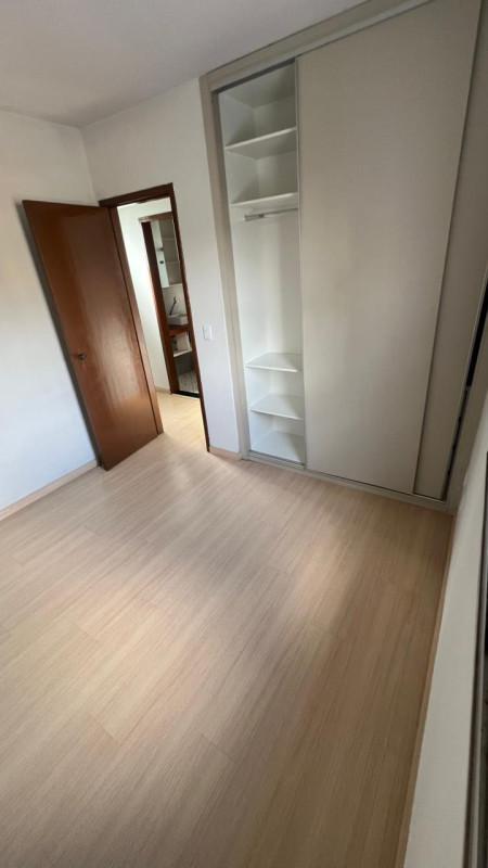 Casa, Castelo, 2 Quartos, 2 Vagas, 1 Suíte