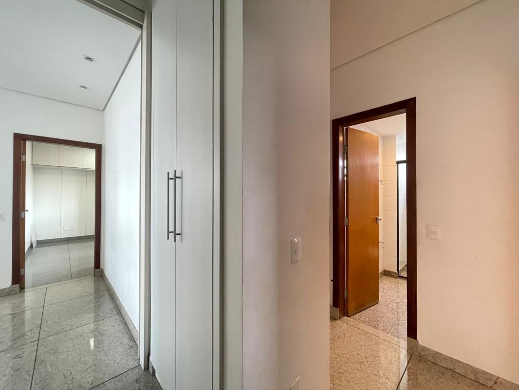 Apartamento, Funcionários, 4 Quartos, 3 Vagas, 2 Suítes