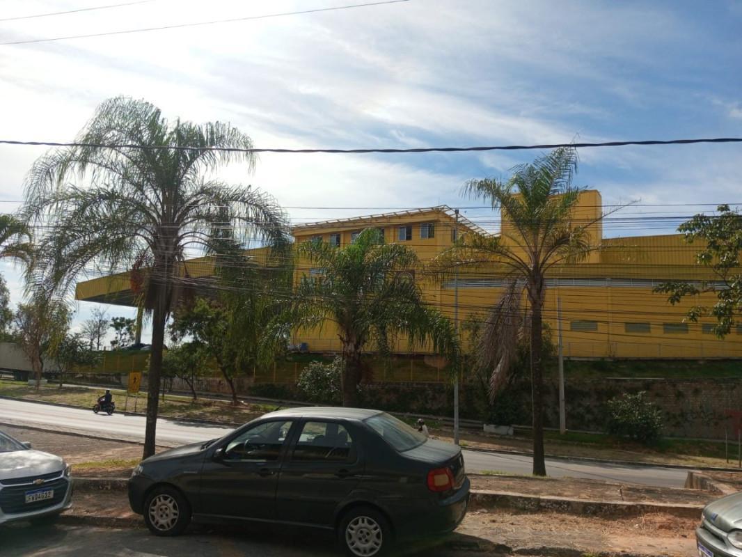 Casa Comercial, Alvorada, 3 Quartos, 5 Vagas, 1 Suíte