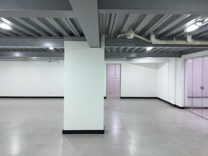 Andar, Centro, 0 Quarto, 0 Vaga