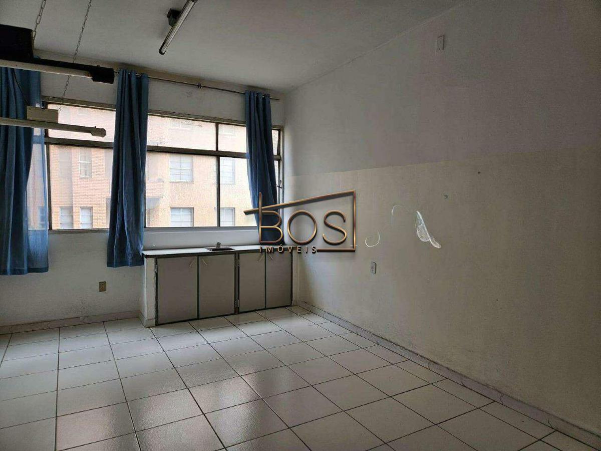 Sala, Centro, 0 Quarto, 0 Vaga, 1 Suíte