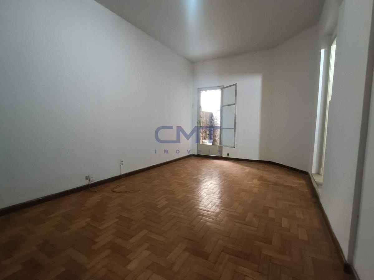 Apartamento, Centro, 2 Quartos, 0 Vaga, 1 Suíte