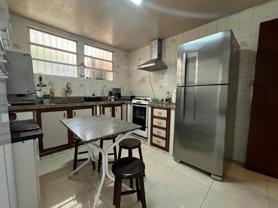 Casa, Alípio de Melo, 3 Quartos, 4 Vagas, 1 Suíte