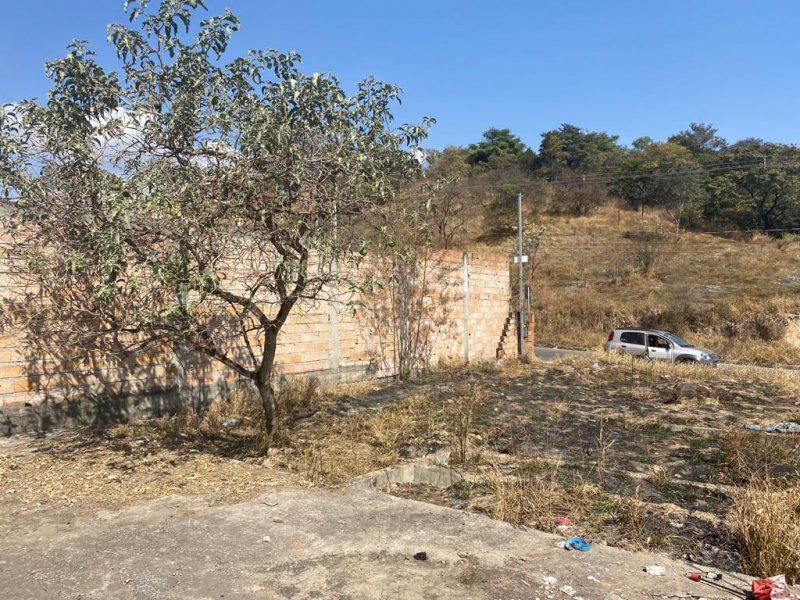 Lote, Eldorado, 0 Quarto, 0 Vaga