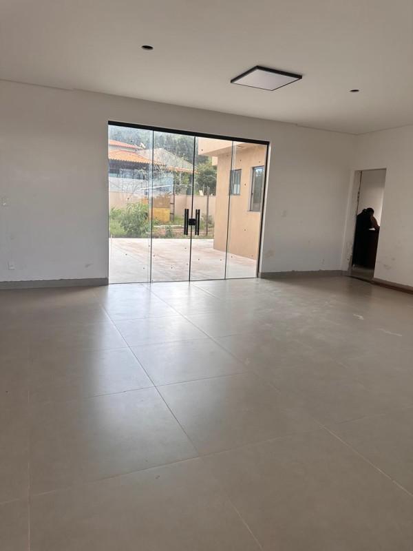 Casa, Água Limpa, 3 Quartos, 4 Vagas, 3 Suítes